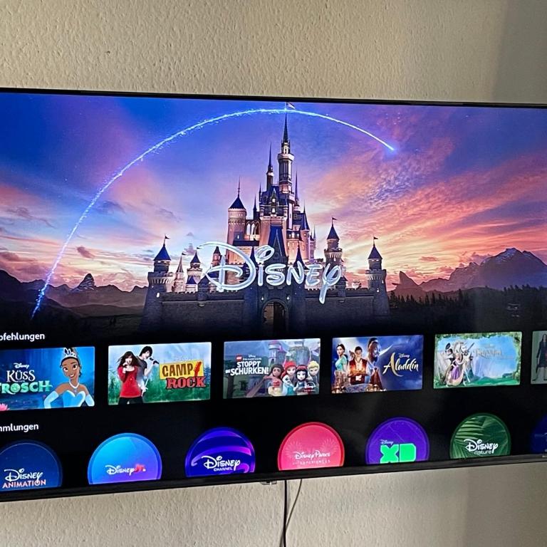 Familienauszeit Indoorpool, Sauna, Skilift, Netflix, Disney, optional Vielpass Karte , inkl Bettwäsche Handtücher Reinigung - Apartment mit 1 Schlafzimmer - 2