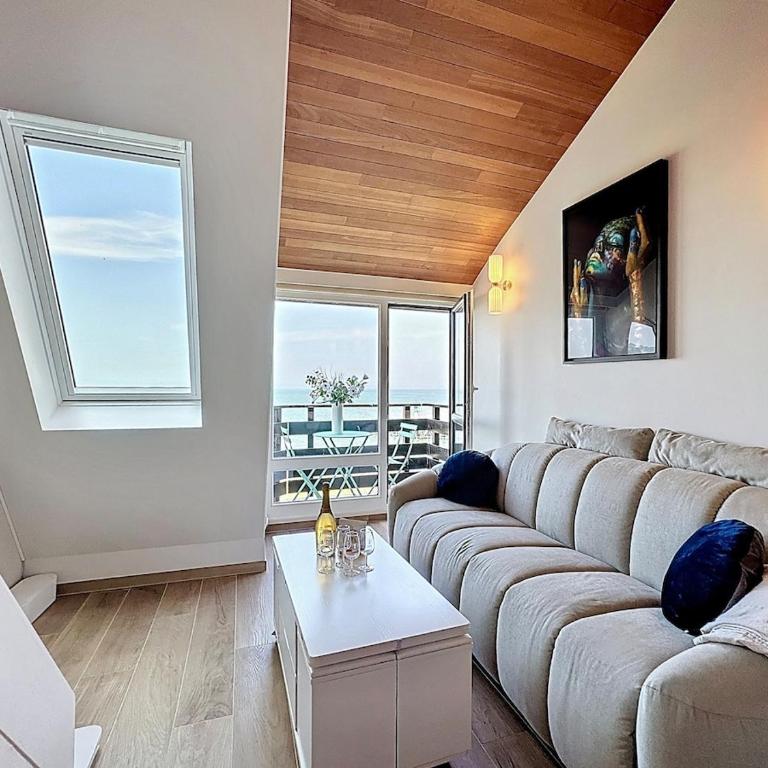 Vue mer exceptionnelle Studio avec Parking au Port de Deauville - Apartamento de 2 dormitorios - 20