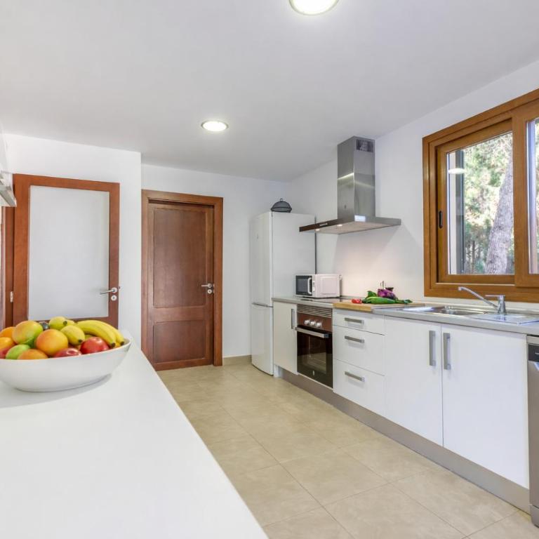 Villa moderna, a solo 2 min a pie de la playa - Villa - 7