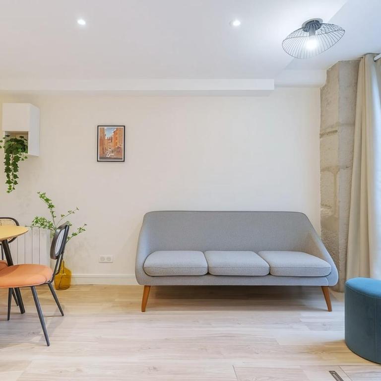 Modern and warm duplex - Apartment - 2