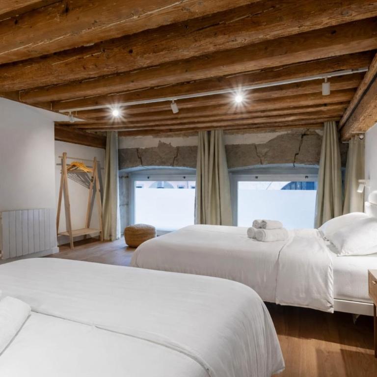 Modern and warm duplex - Apartment - 3