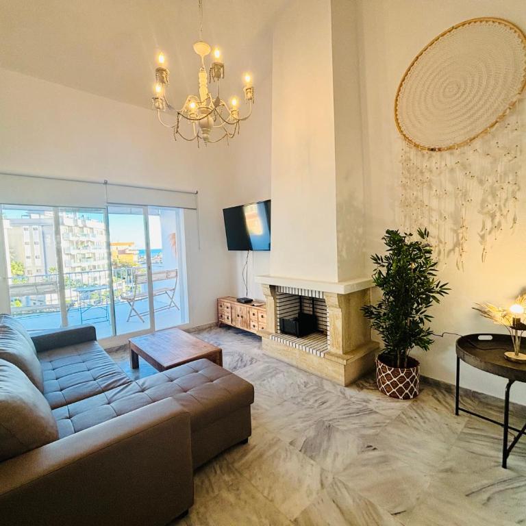 AlquilaEasy Navío - Casa de 3 dormitorios - 83