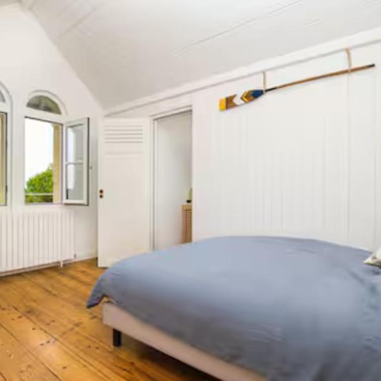 Villa familiale rénovée à Arcachon avec 6 ch, 4 sdb, entre 8 à 10 pers - Villa - 9