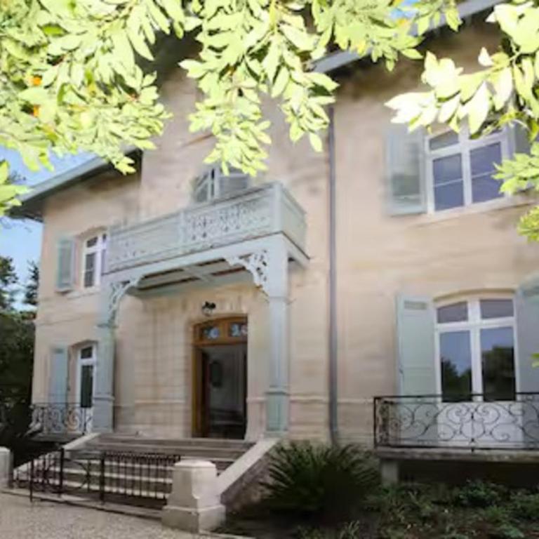 Villa familiale rénovée à Arcachon avec 6 ch, 4 sdb, entre 8 à 10 pers - Villa - 18