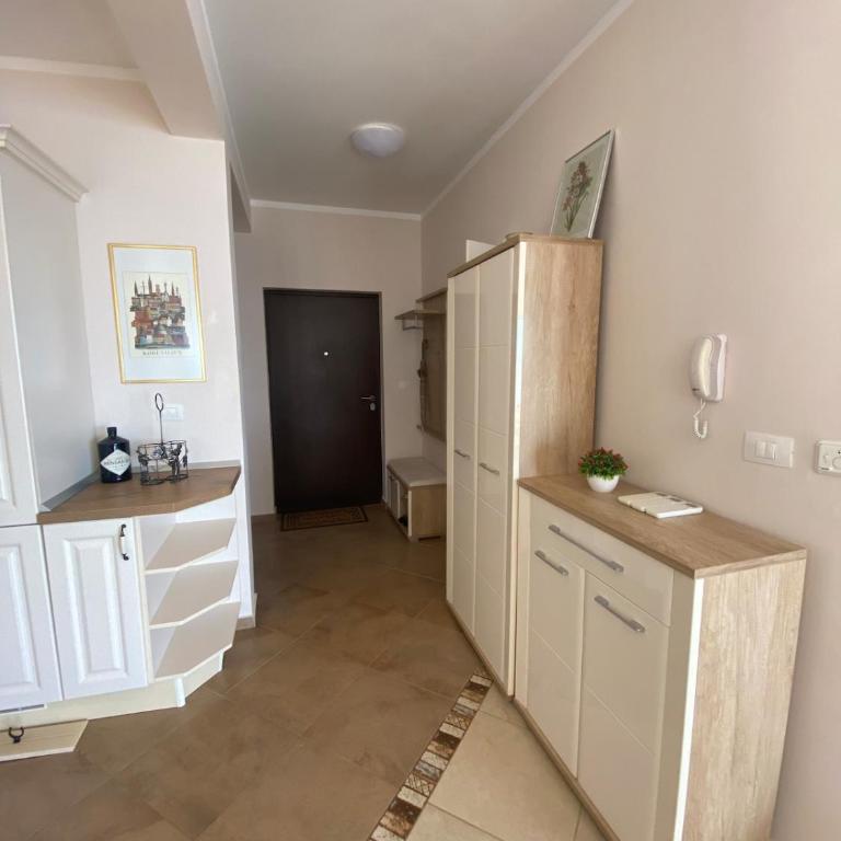 Apartament Nadia DUBRAVA BAR - Two-Bedroom Apartment with Balcony and Sea View - 5