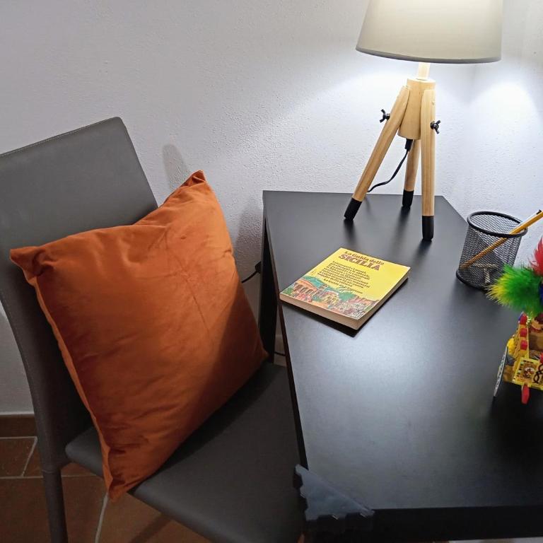 Zisa Home ai Cantieri Culturali con Patio Vicino centro storico Facile posteggio in strada No Ticket No ZTL - Appartamento con 2 Camere da Letto e Terrazza - 37