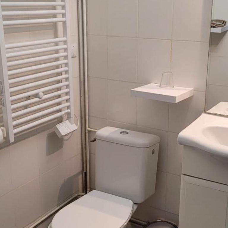 Les Studios de la Cote Roz - Vue Mer - Plage - One-Bedroom Apartment - 15