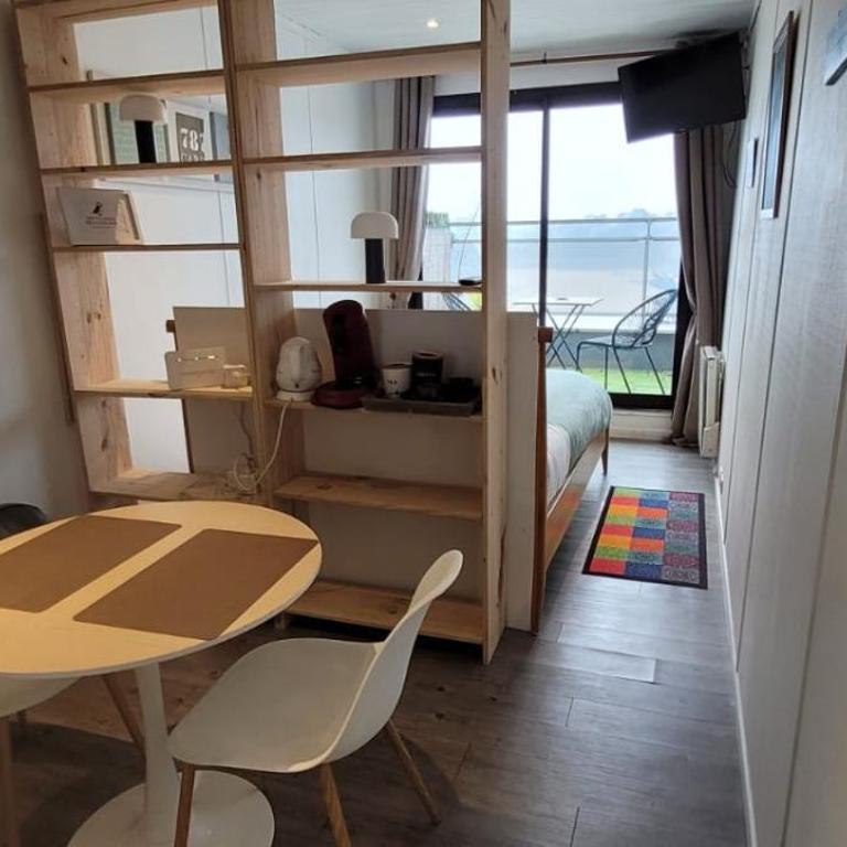 Les Studios de la Cote Roz - Vue Mer - Plage - One-Bedroom Apartment - 18