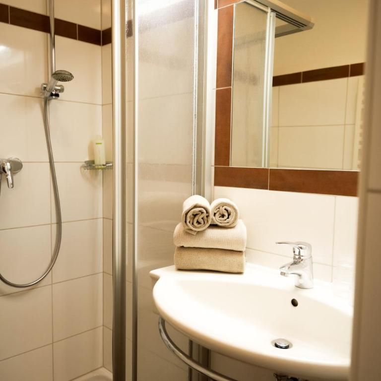 Landhotel Berger - Apartment mit 2 Schlafzimmern - 6