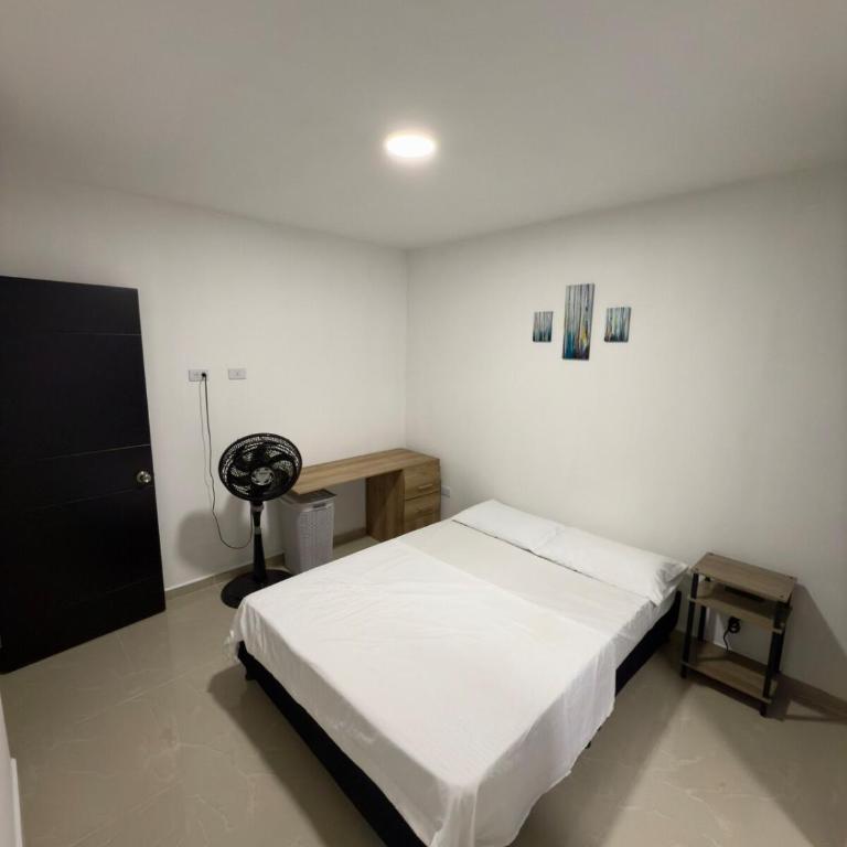 Comfortable House - One-Bedroom House - 4