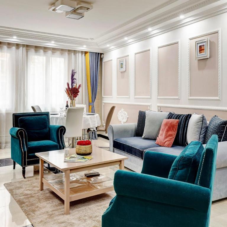 Suite Belleville, Noblesse au cœur de la capitale - Three-Bedroom Apartment - 7