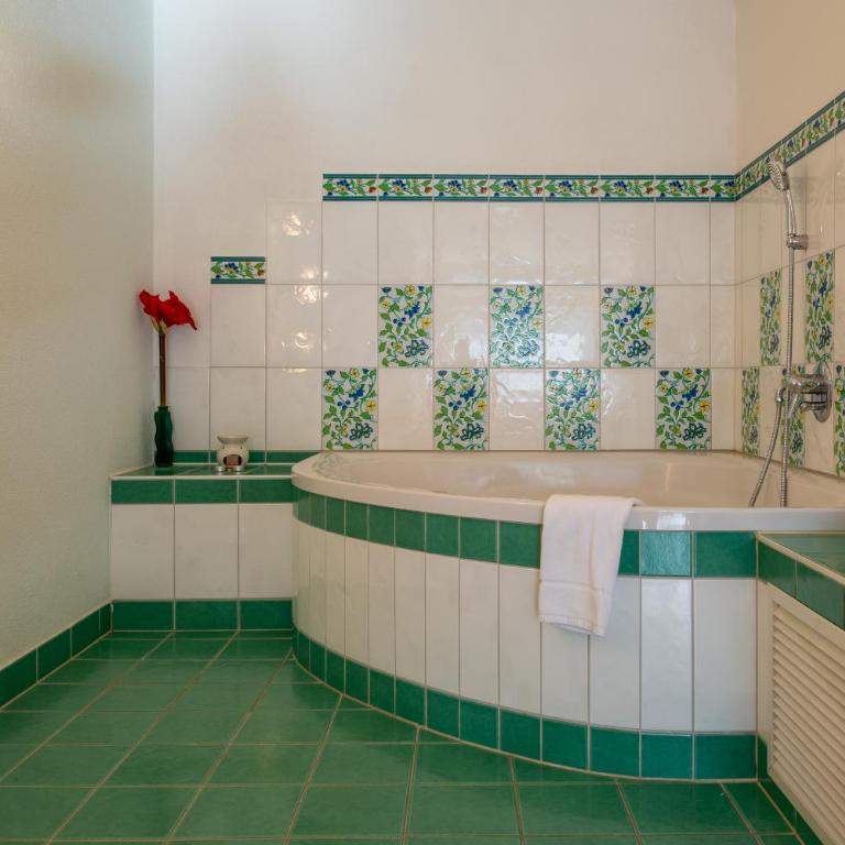 Badehotel Salina Maris – Wellness & Vintage - Junior Suite - 10