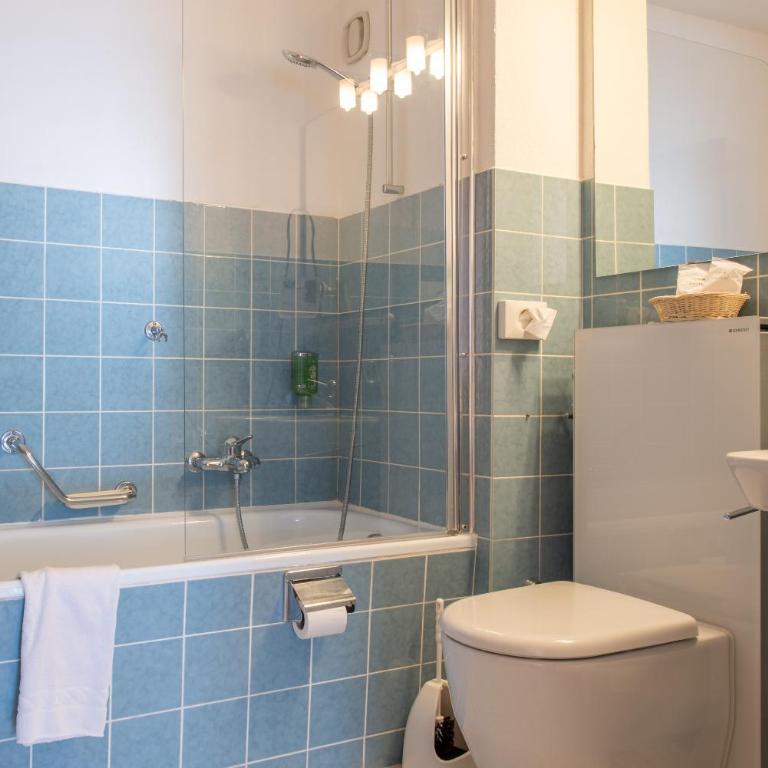 Badehotel Salina Maris – Wellness & Vintage - Premium Vierbettzimmer - 6