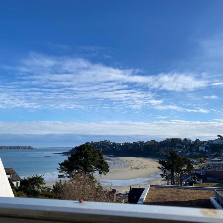 Les Studios de la Cote Roz - Vue Mer - Plage - One-Bedroom Apartment - 1