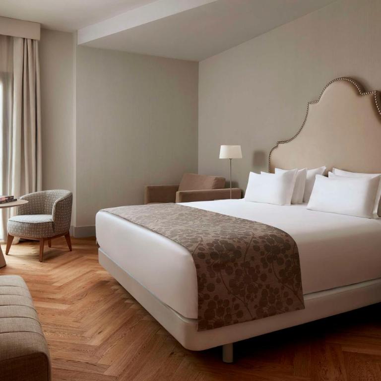 NH Collection Palacio de Córdoba - Premium Triple Room - 1