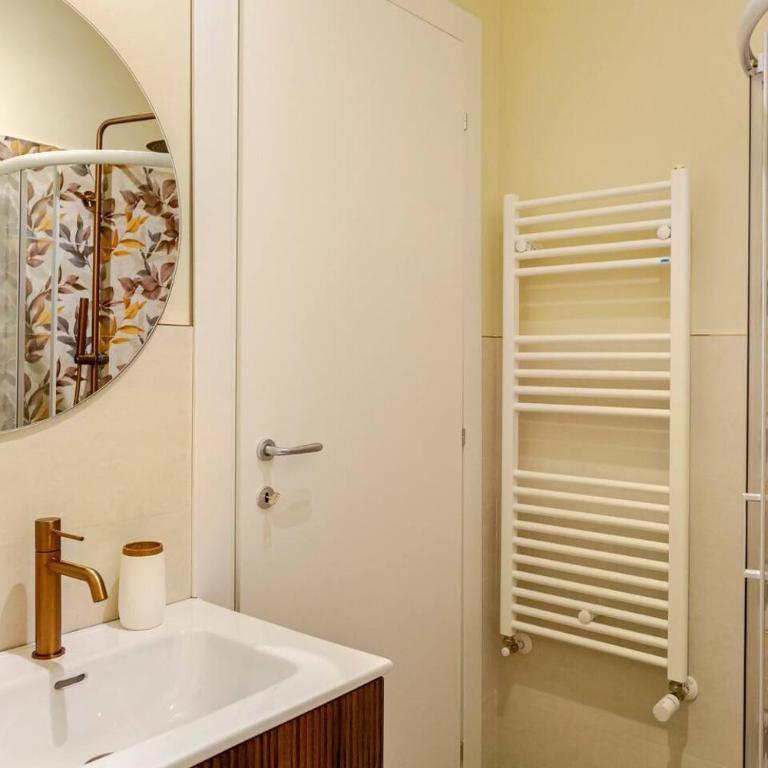 Vercelli 8 Prestige Studio - Appartamento con 1 Camera da Letto - 11