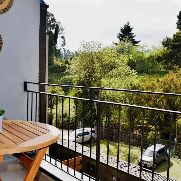 Depto premium 2D2B con parking y cerca del Lago - Two-Bedroom Apartment - 38
