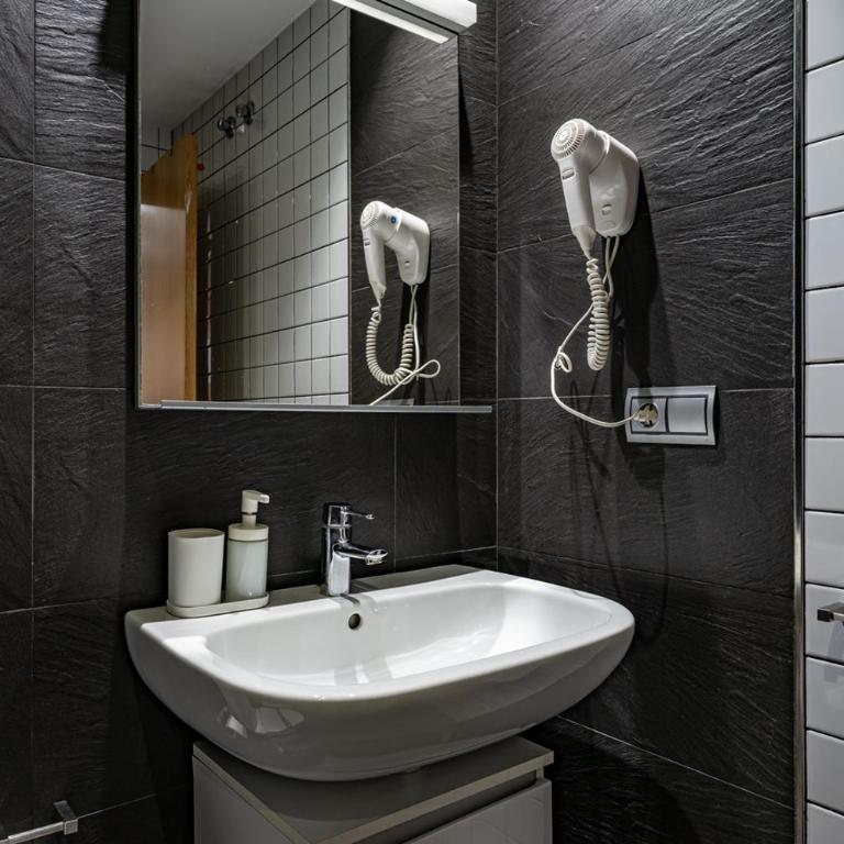 Apartamentos Spa Cueto - Apartamento de 1 dormitorio (2 adultos + 1 niño) - 11