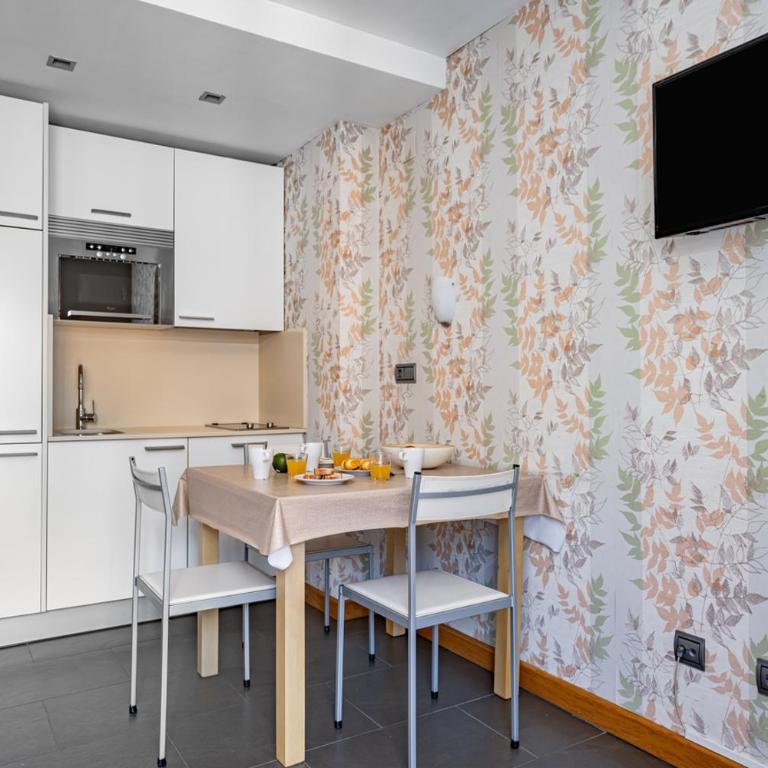 Apartamentos Spa Cueto - Apartamento de 1 dormitorio (2 adultos + 1 niño) - 13