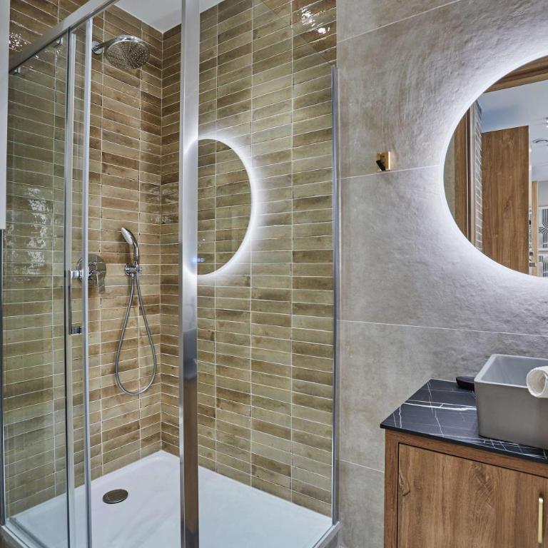 Exceptional 4BDR 10P apartment near Montmartre - Appartement - 7