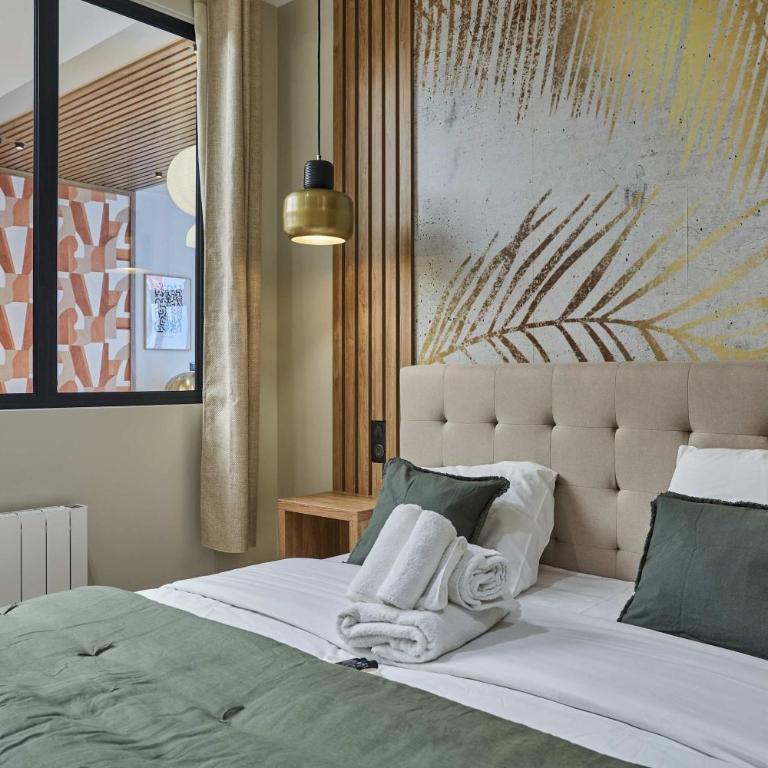Exceptional 4BDR 10P apartment near Montmartre - Appartement - 10