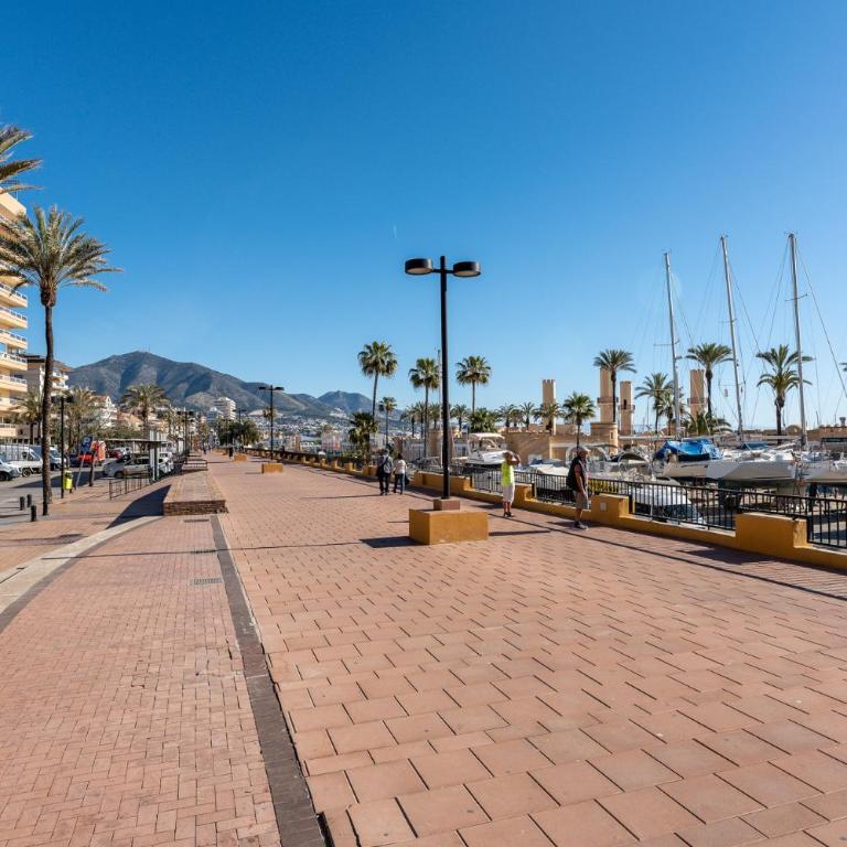 MalagaSuite Fuengirola Next to the Beach - Apartamento de 1 dormitorio - 18