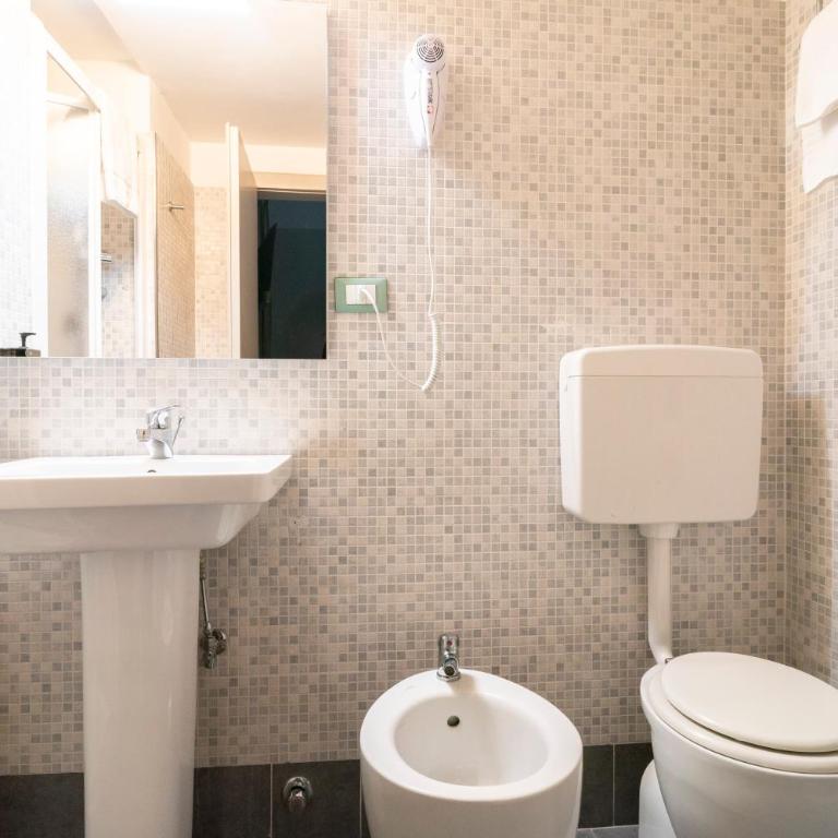 Hotel Astoria - Twin Room - 2