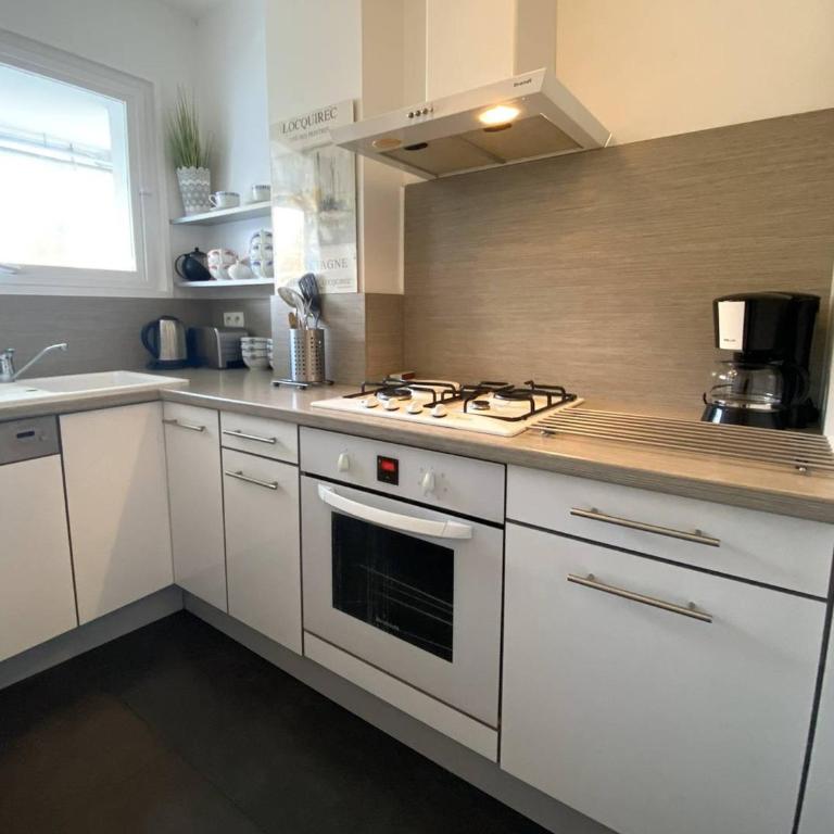 Appartement rénové avec terrasse et WIFI à Perros-Guirec - FR-1-368-84 - Apartment (3 Adults) - 14