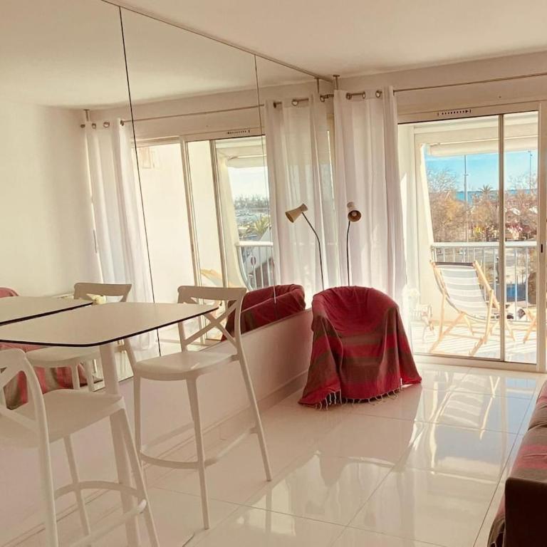 Studio 50 m du port et 200 m de la plage - Studio - Vue sur Mer - 1
