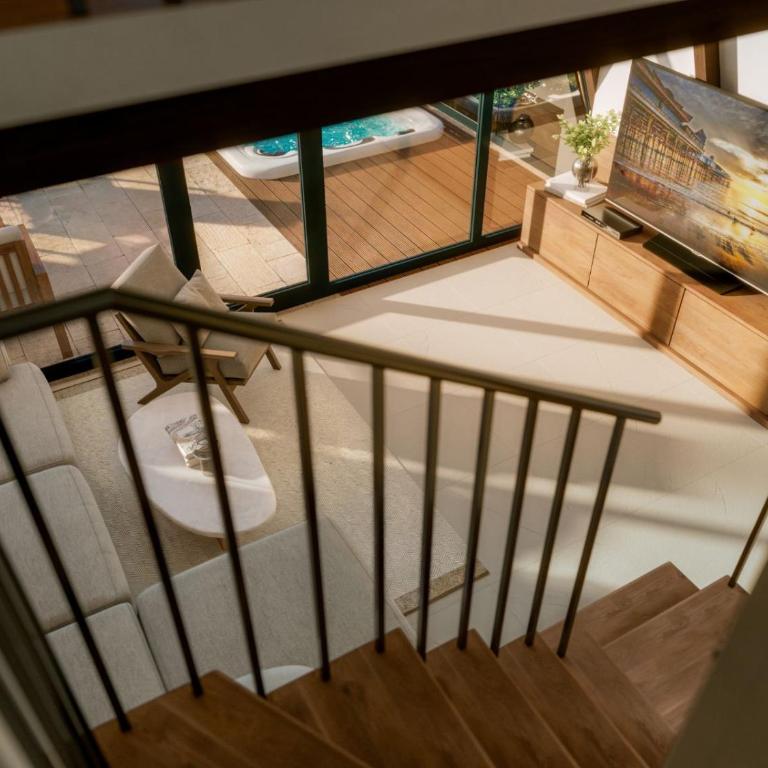 NORTH STORY - Luxury Chalet - Apartments & rooms - Two-Bedroom Chalet - 7