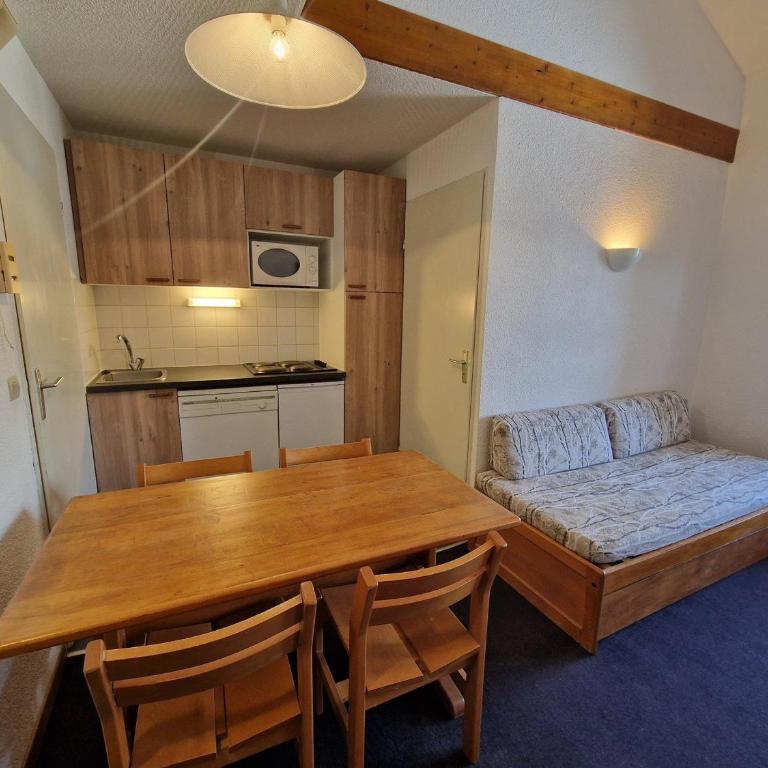 Appartement Duplex 6 pers, balcon vue montagne, parking inclus - Appartamento con 1 Camera da Letto - 10