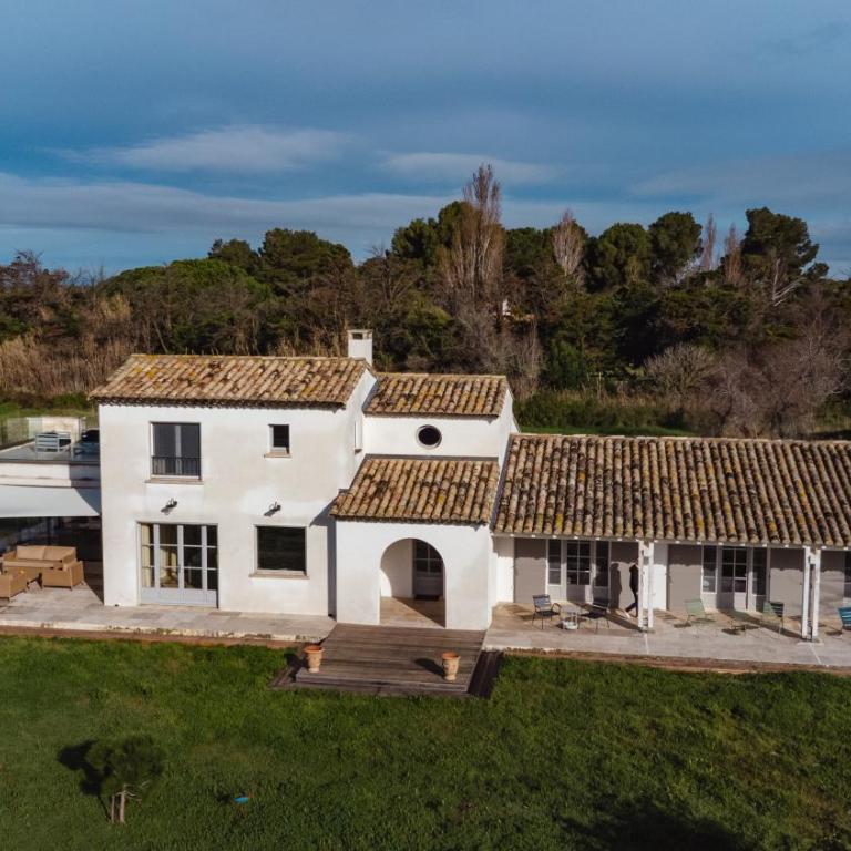 Mas du Couvin, maison d'hôtes en Camargue - Camera King con Vista Giardino - 3