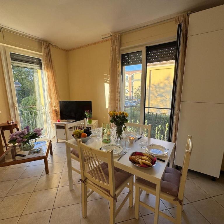 Al Civico 80 - Appartamento con 2 Camere da Letto - 30
