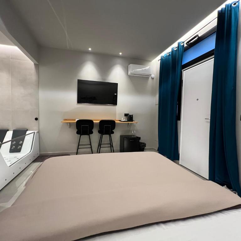 Suites 4 you - Deluxe Suite with Spa Bath - 7