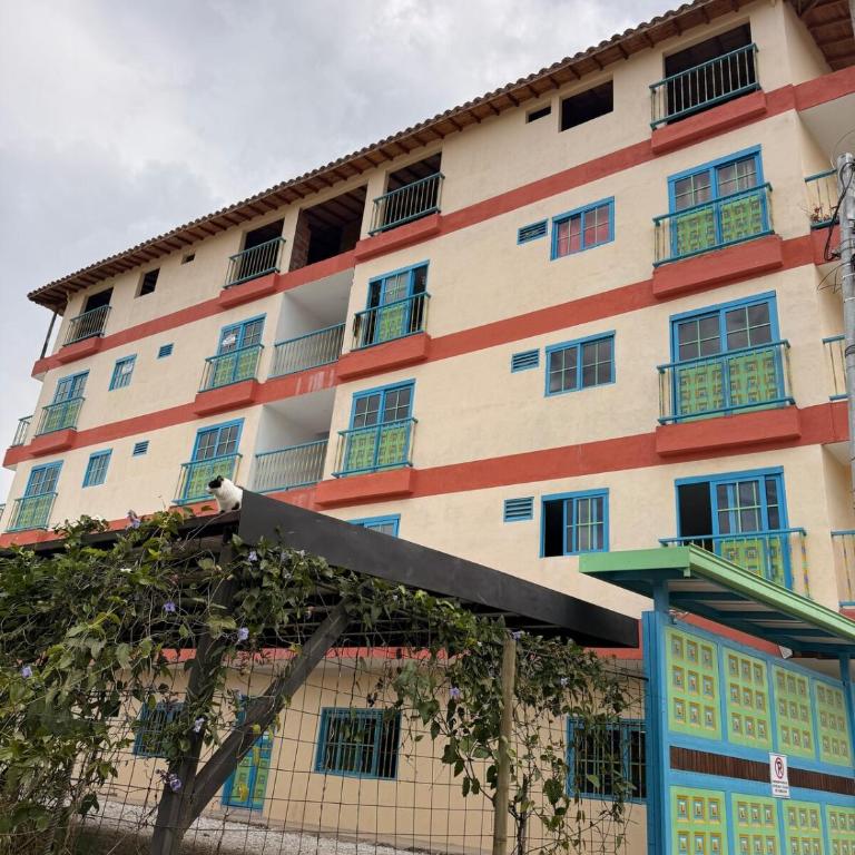 Apartamento céntrico, Guatape, cerca al malecon - Apartamento de 3 dormitorios - 1