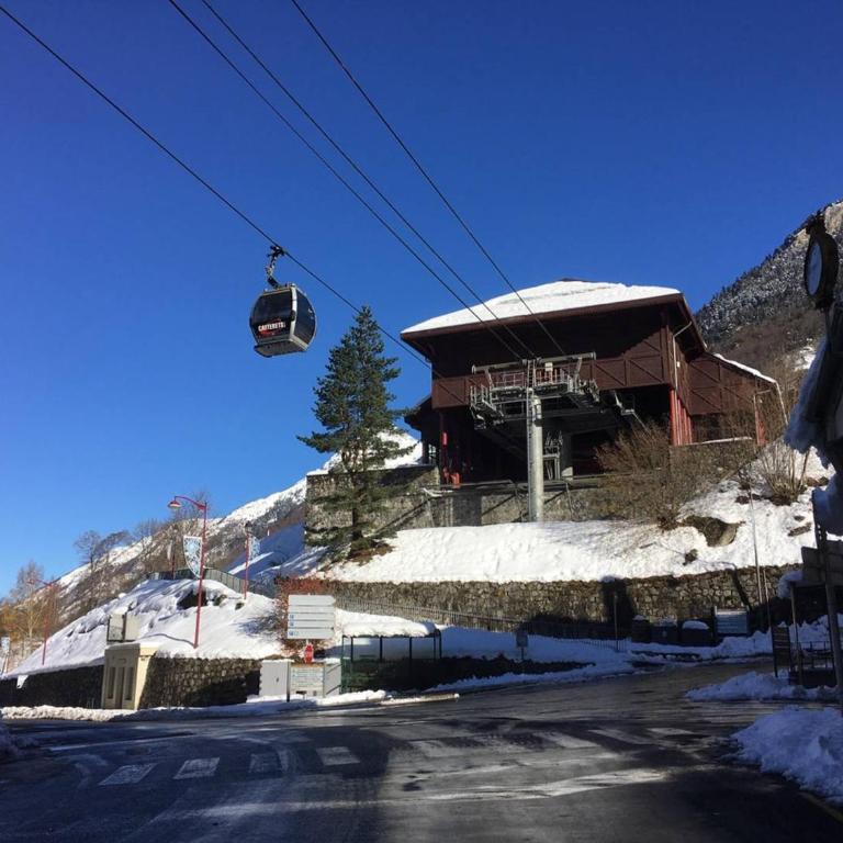 Doux séjour familial à Cauterets - FR-1-812-55 - Apartment - 9