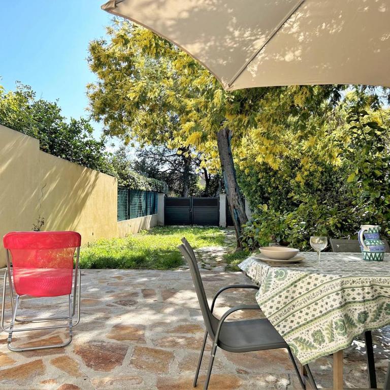 BO015-222 Studio 2 couchages BORMES LES MIMOSAS - Monolocale - 13