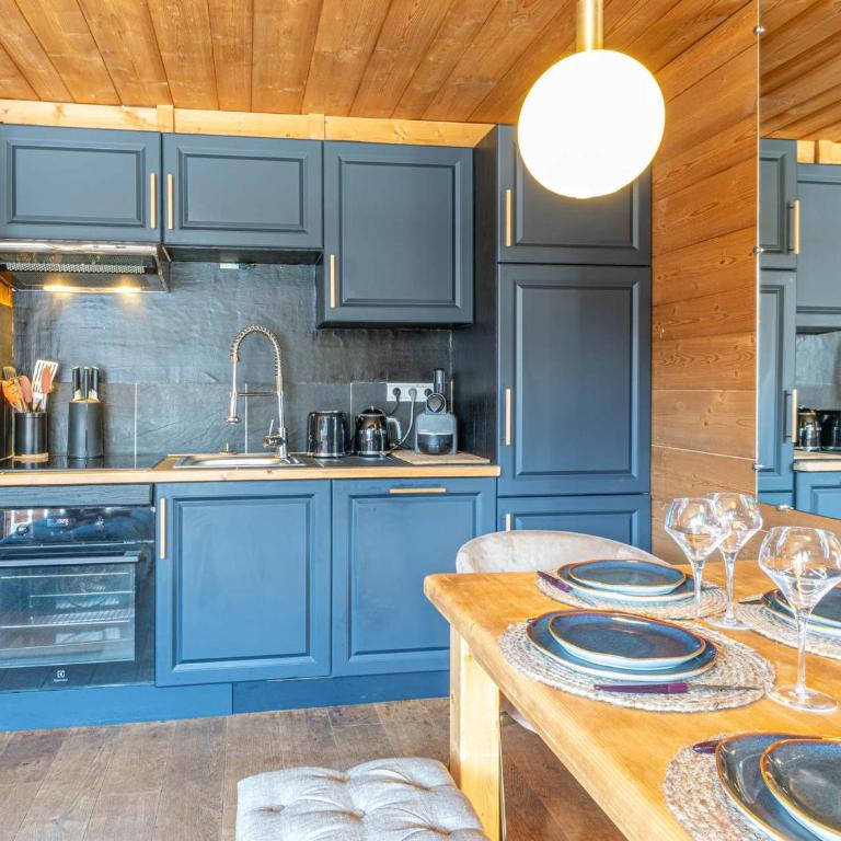 Appartement confortable pour 6 au centre de Val-d'Isère avec Wifi - FR-1-694-443 - Appartement - 7