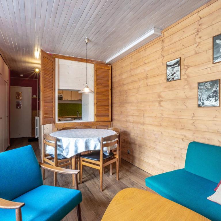 Charmant 3 pièces avec balcon, Wifi, acceptant animaux, au centre de Val-d'Isère - FR-1-694-252 - Appartement - 12