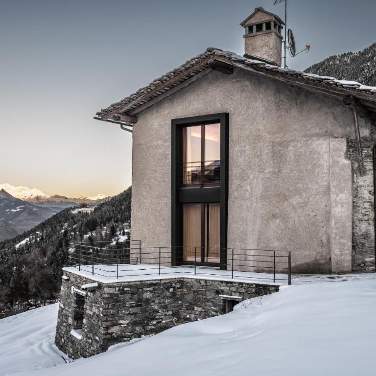 HelloCHALET Chalet Les Fleurs - Scenic Alpine Escape 70 metres from the cable car - Chalet Superior - 9