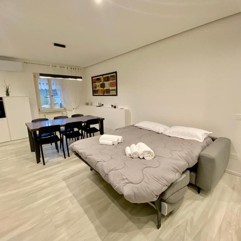 1 min from the lakefront - In the historic centre - Appartamento con 2 Camere da Letto - 40