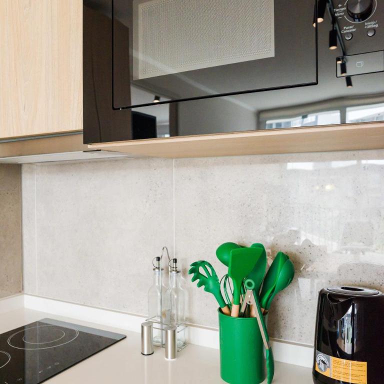 Stylish 2BR Apt in Providencia with Pool - Apartment - 6