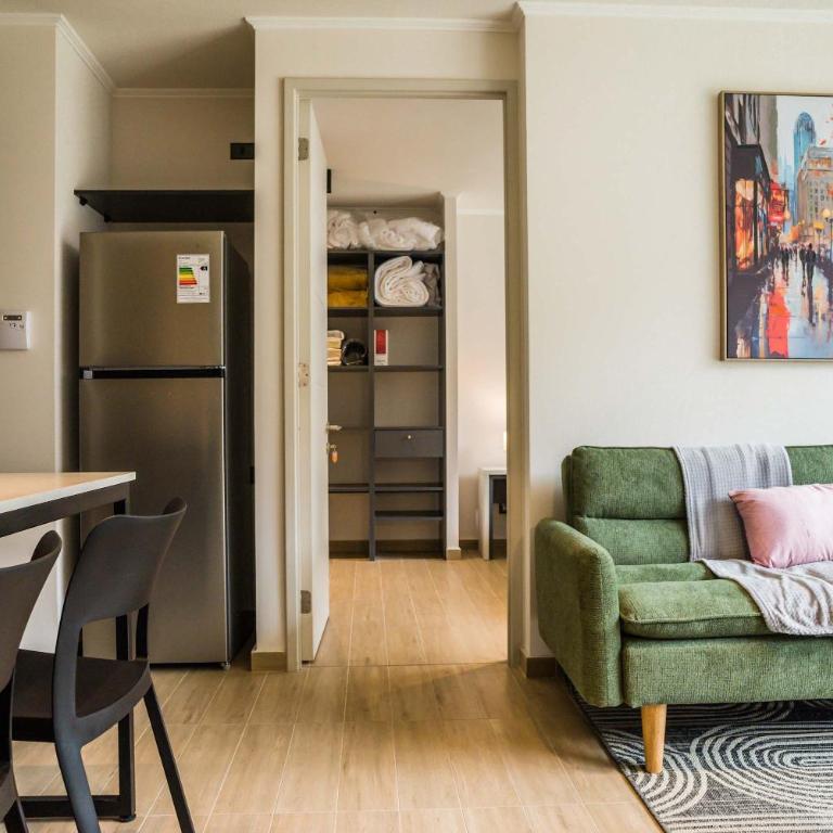 Stylish 2BR Apt in Providencia with Pool - Apartment - 10
