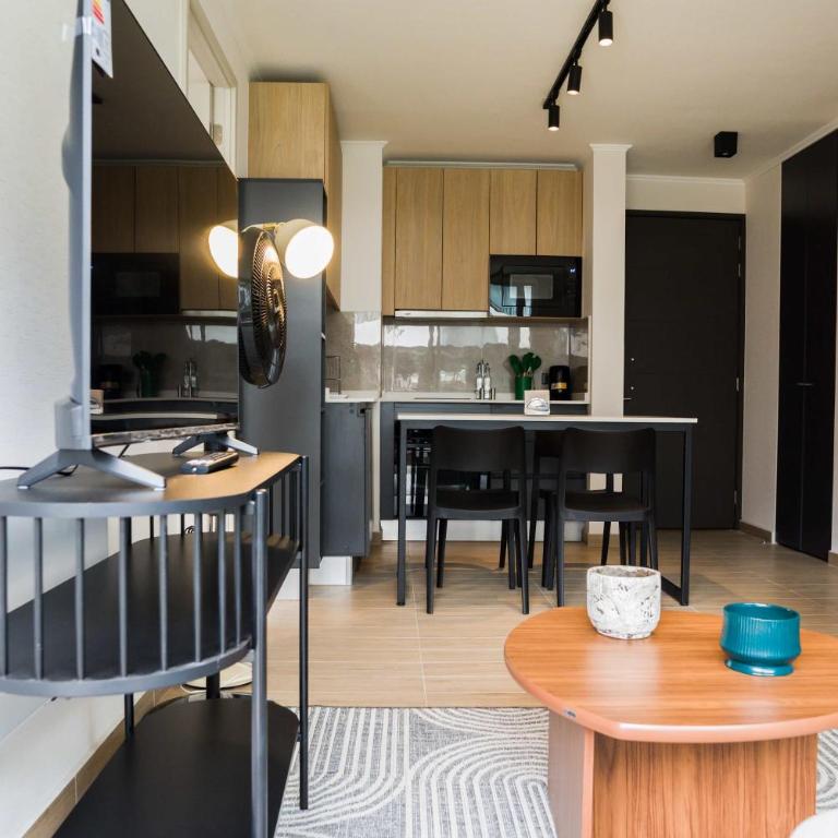 Stylish 2BR Apt in Providencia with Pool - Apartment - 11
