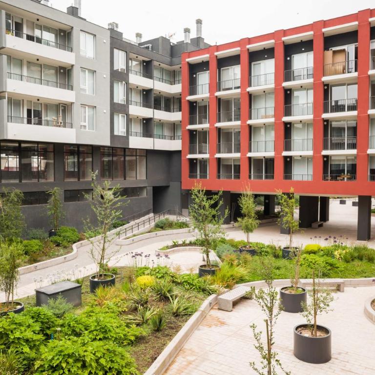 Stylish 2BR Apt in Providencia with Pool - Apartment - 25