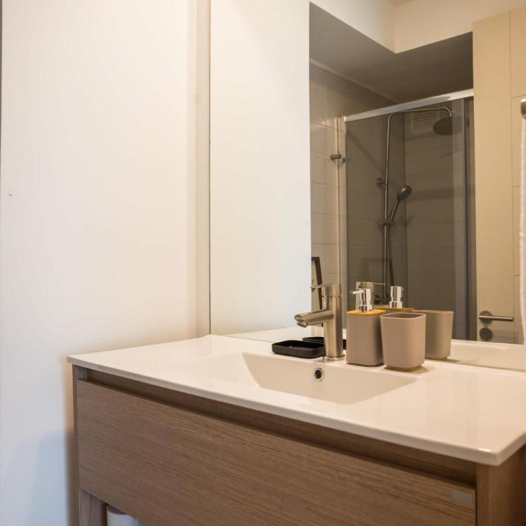Stylish 2BR Apt in Providencia with Pool - Apartment - 33