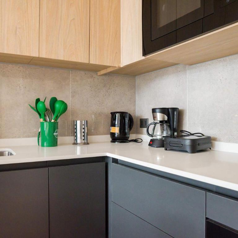 Chic 2BR Apt in Providencia with Pool & Gym - Apartment - 16