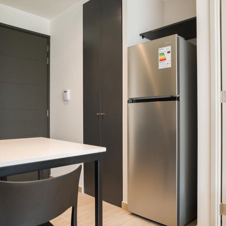 Chic 2BR Apt in Providencia with Pool & Gym - Apartment - 17