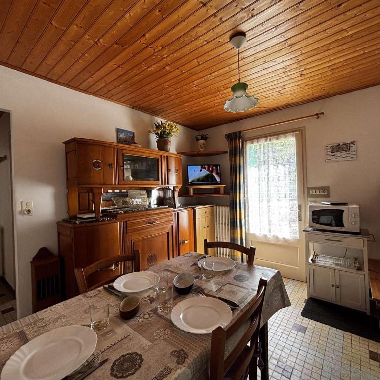 Maison de vacances 3 pièces, 4 couchages à 1000 m de l'océan, cadre paisible avec cour et parking - FR-1-224C-63 - Casa de vacaciones (4 adultos) - 4