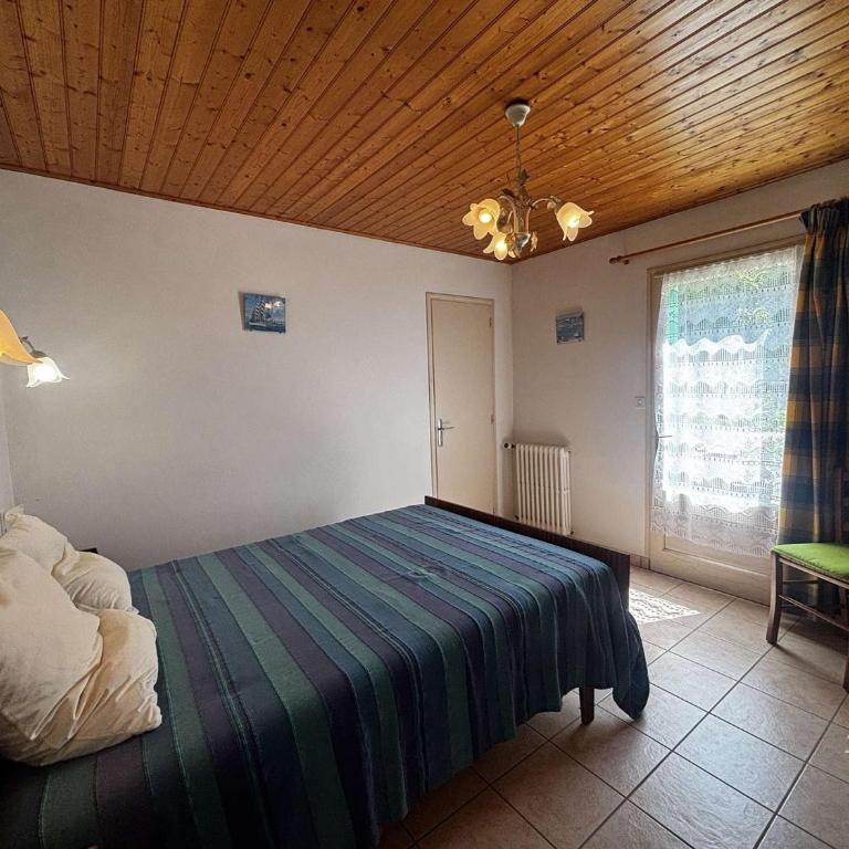 Maison de vacances 3 pièces, 4 couchages à 1000 m de l'océan, cadre paisible avec cour et parking - FR-1-224C-63 - Casa de vacaciones (4 adultos) - 15